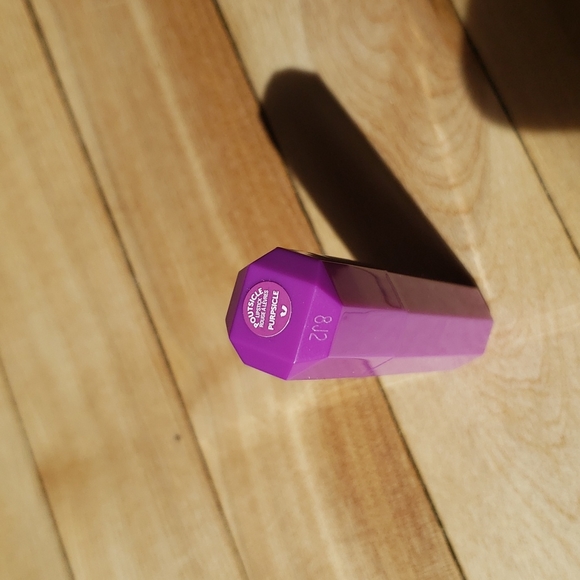 RIHANNA FENTY BEAUTY LIPSTICK - Picture 3 of 4